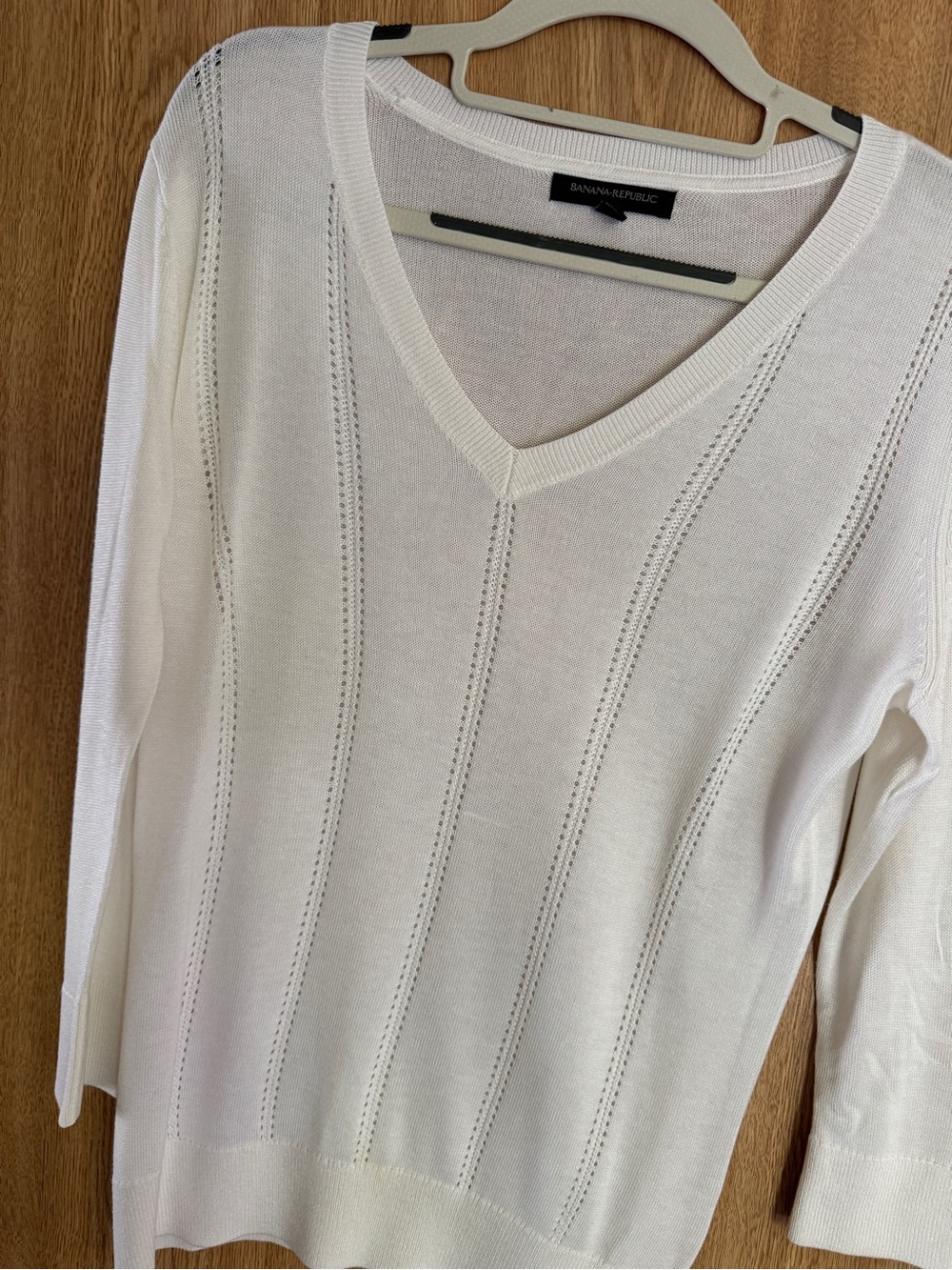 Banana Republic Petite V-Neck Lightweight Sweater - Off-White